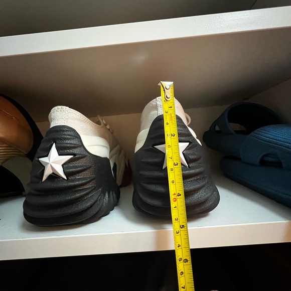 Converse - Picture 9 of 10